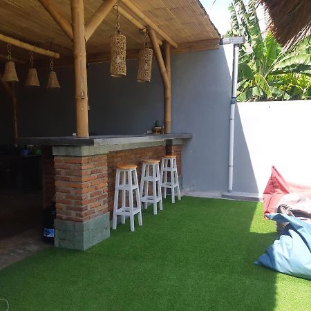 Dhm Surf Villa Kuta  Luaran gambar